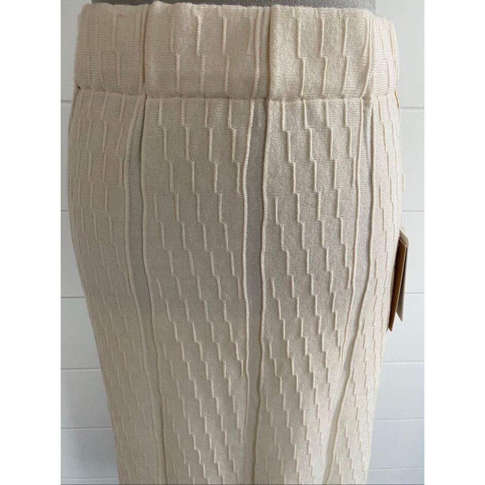 Cyrus Elegant Cream Knit Skirt A-Line Textured Midi Size M Off White NWT - Picture 2 of 10